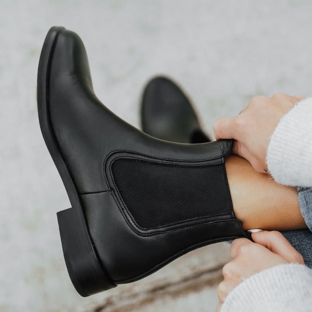 Thursday Boot Co Duchess Boots in Black Size 8 - Picture 3 of 9